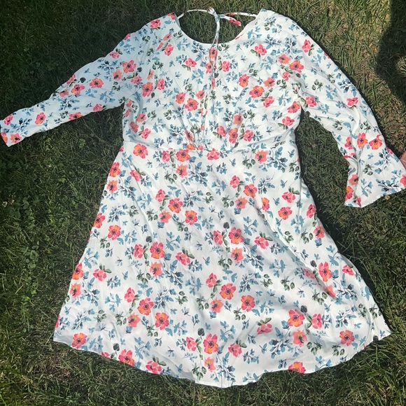 Loft Summer Dress - Picture 2 of 4